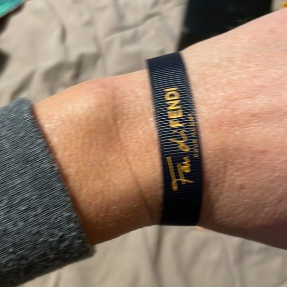 Authentic Fendi watch box and wrap bracelets - Picture 9 of 14